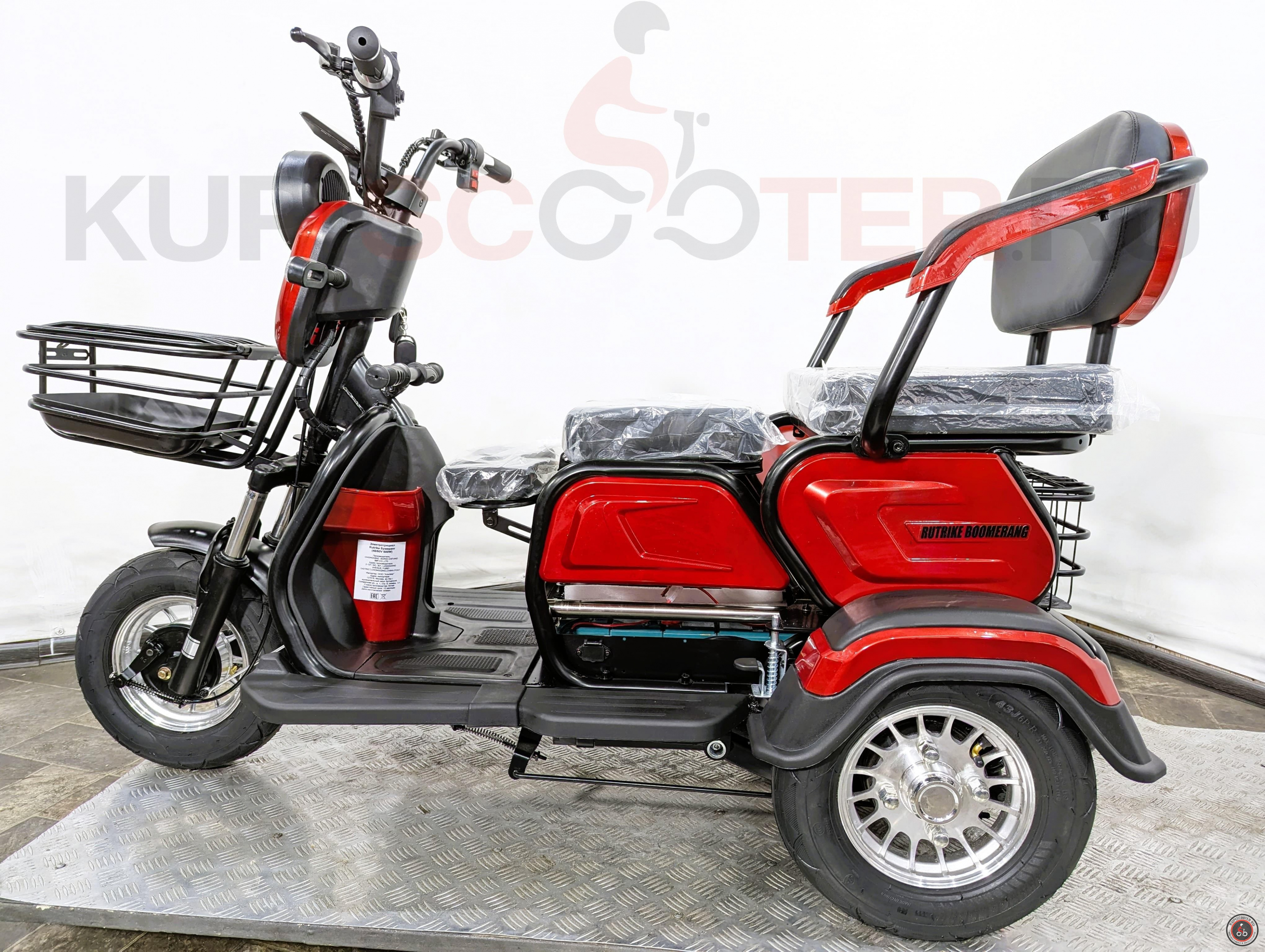Трицикл Rutrike Бумеранг красный - Максимальная скорость: 20–25 км/ч